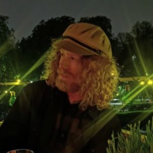 Profile photo of Simon